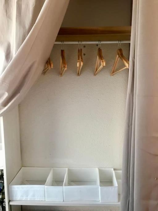 Charming Studio To Venelles 10 Minutes From Aix Exteriör bild